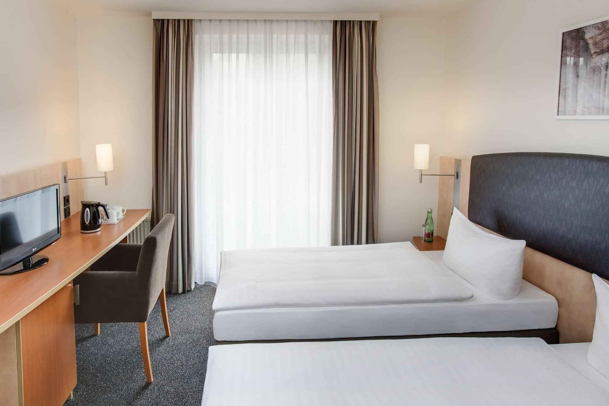 Intercityhotel Wien Bagian luar foto