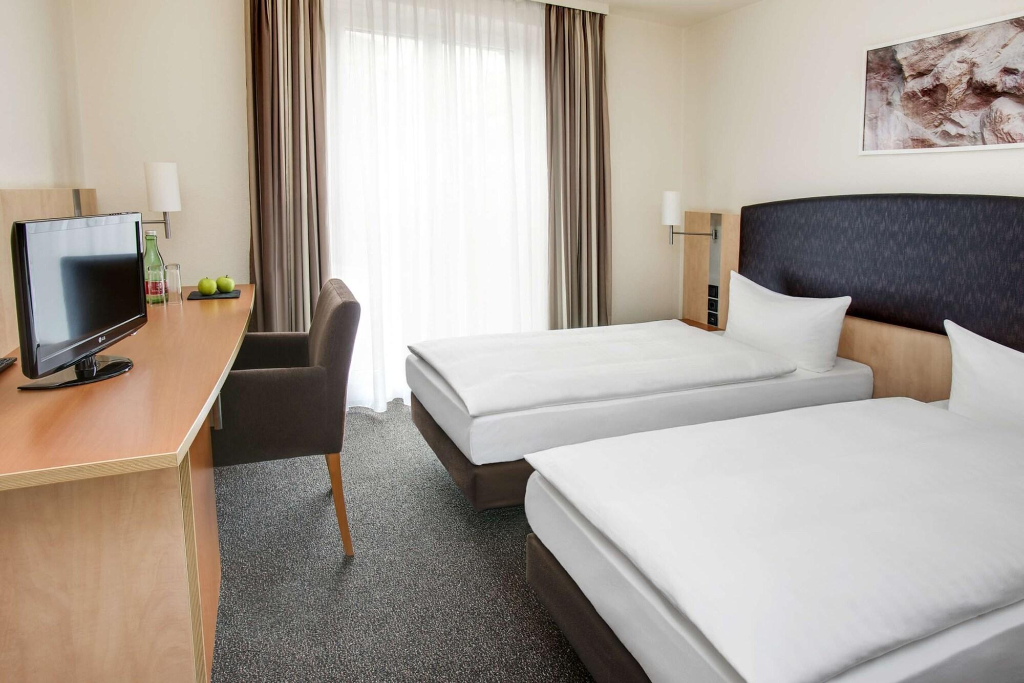 Intercityhotel Wien Bagian luar foto