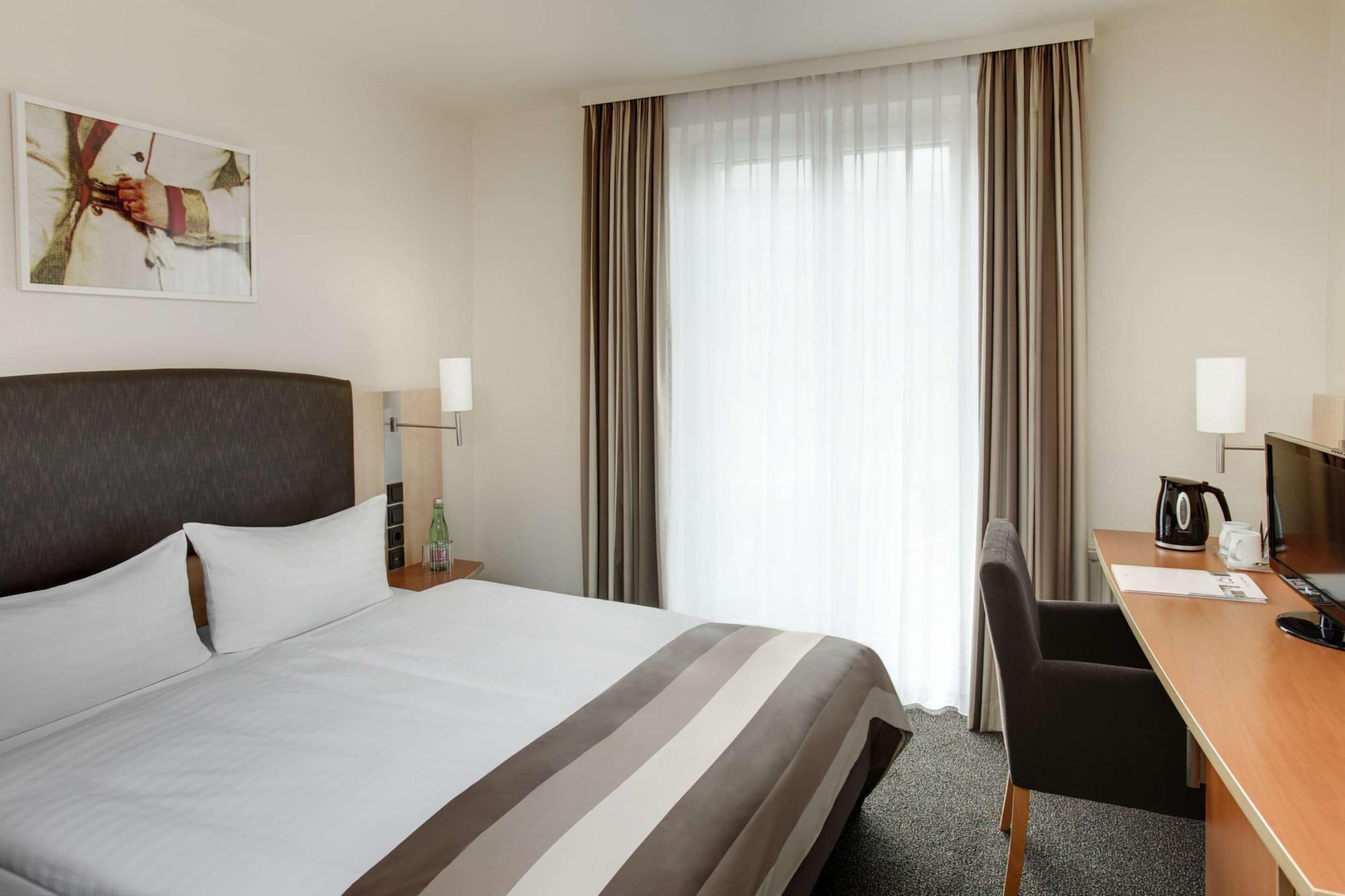 Intercityhotel Wien Bagian luar foto