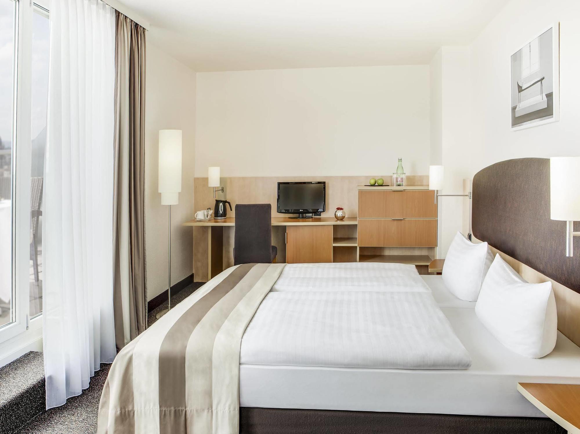 Intercityhotel Wien Bagian luar foto